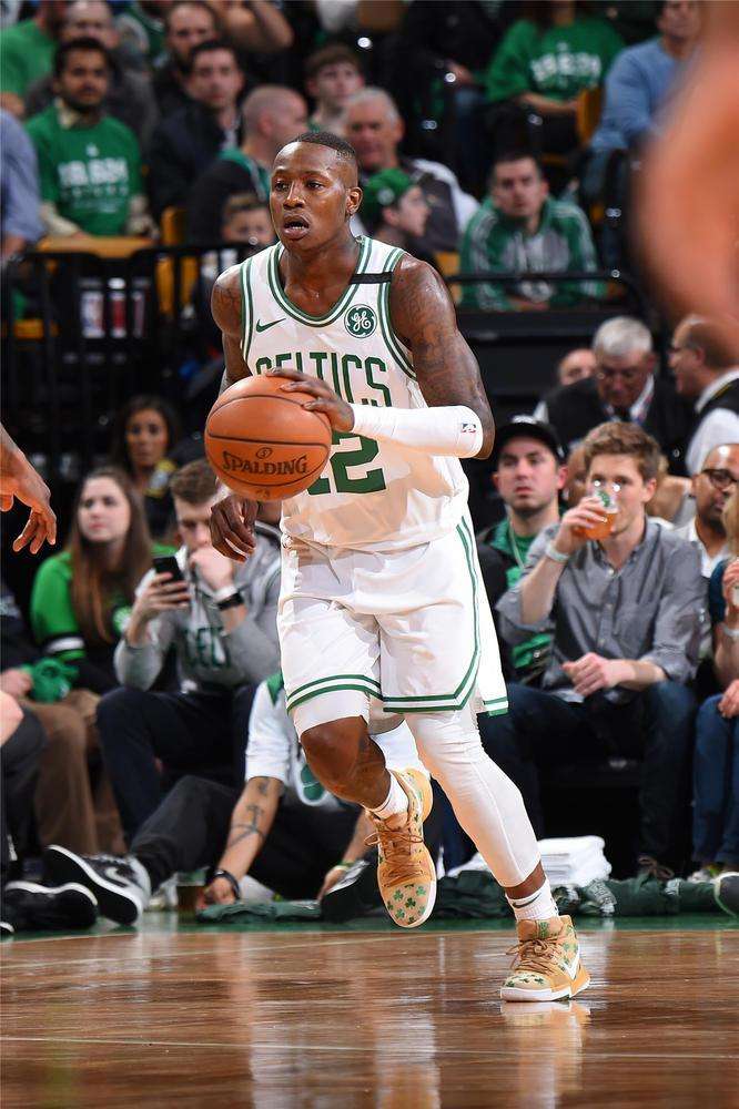 展现出他们 展现出他们