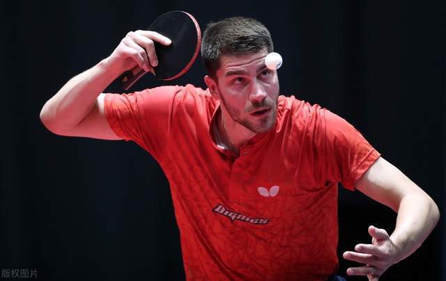 持高强度的 持高强度的