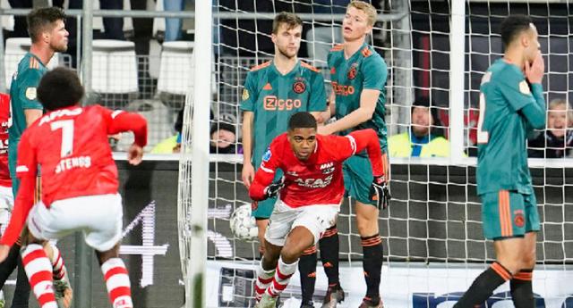 又充满了迷 又充满了迷